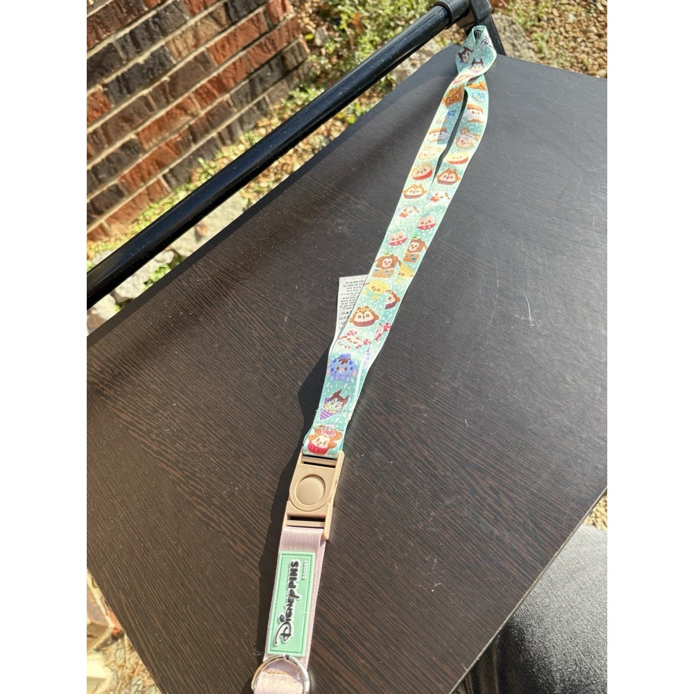 Disney Parks Munchlings Characters Pin Trading Reversible Lanyard NWOT